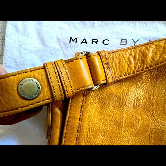 MARC BY MARC JACOBS leather bag - Picture 11 of 12